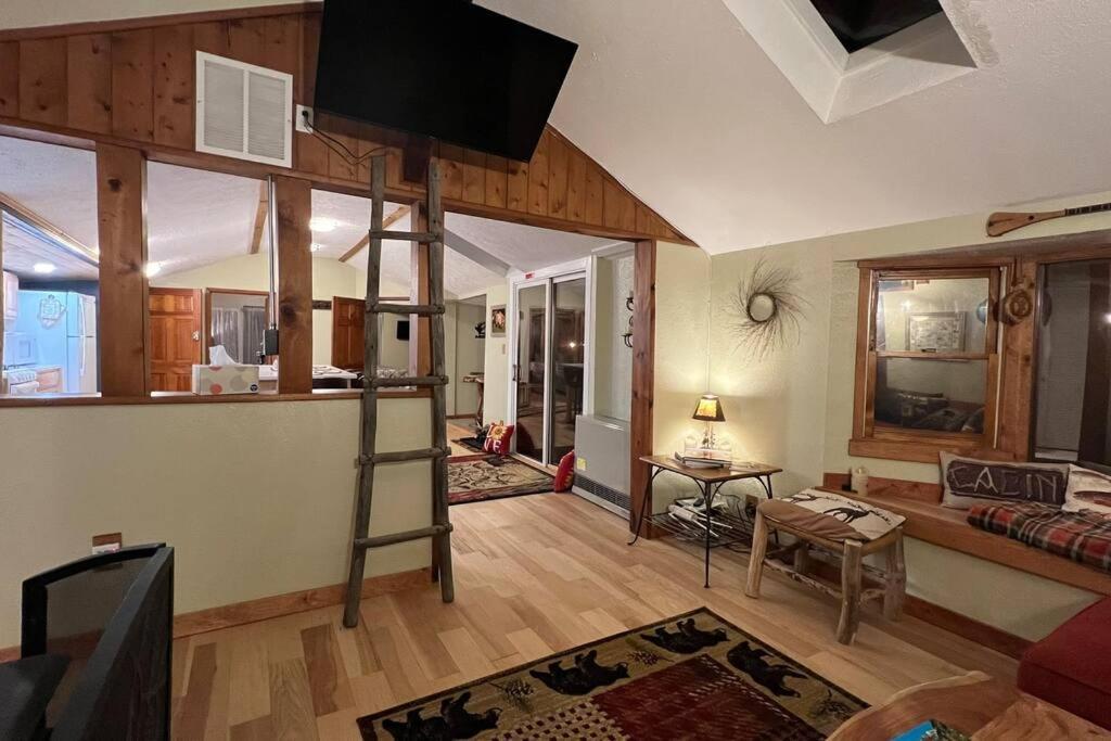 Thorpe On The Water. Creekside Nederland Cabin. ภายนอก รูปภาพ